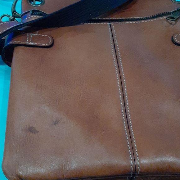 Patricia Nash crossbody organizer. - Picture 6 of 8